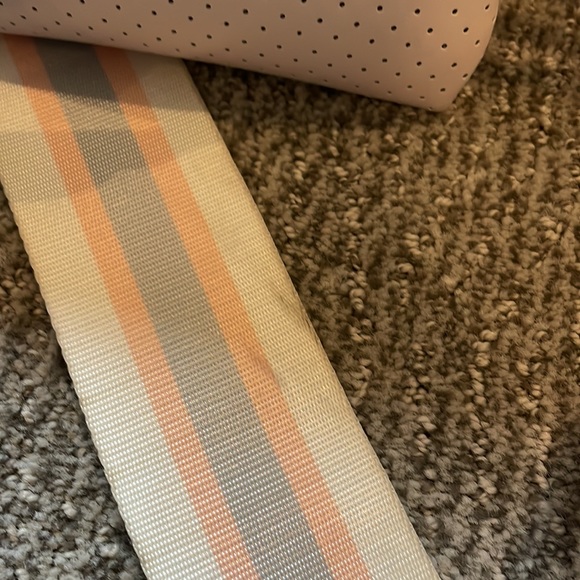 Haute shore Zoe shell bucket bag - Picture 7 of 10